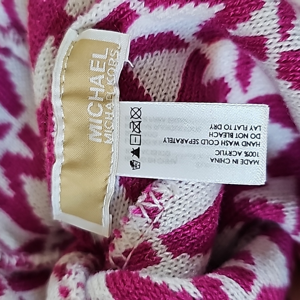 NWT MK Beannie Cap - Picture 3 of 3
